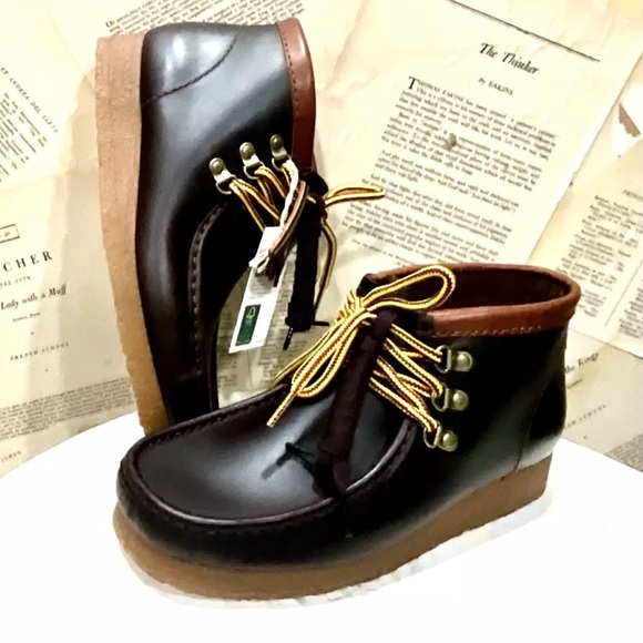 Urban Outfitters Clarks Wallabee Hiker Boot Burgundy Leather Unisex - Picture 3 of 9